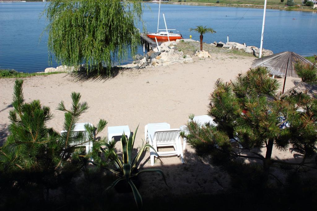 Vila Raluca เอโฟริเอนอร์ด ภายนอก รูปภาพ